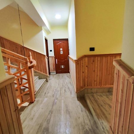 Hotel Red Cherry Пеллінґ Екстер'єр фото