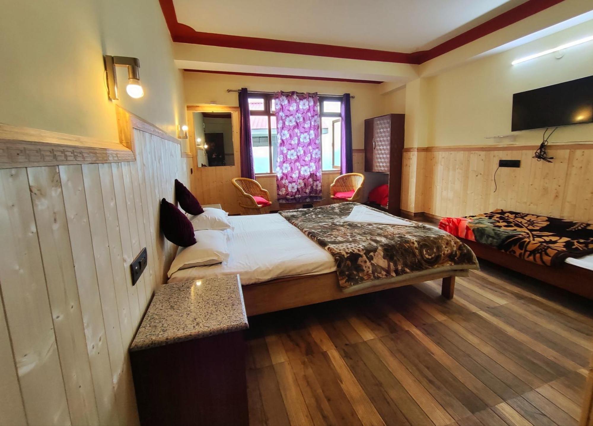 Hotel Red Cherry Пеллінґ Екстер'єр фото